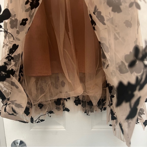 NWT Elastic waist black fleece Floral print Beige tulle midi Skirt size M/L - Picture 3 of 6